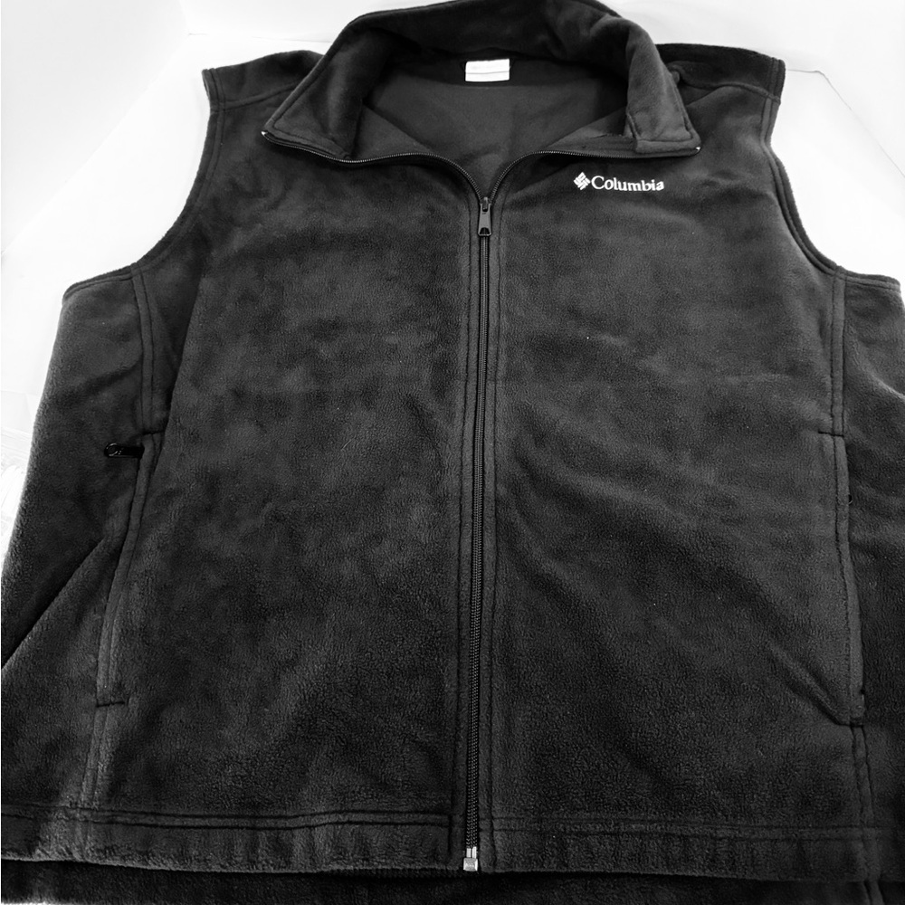 Men's Columbia Black Fleece Vest